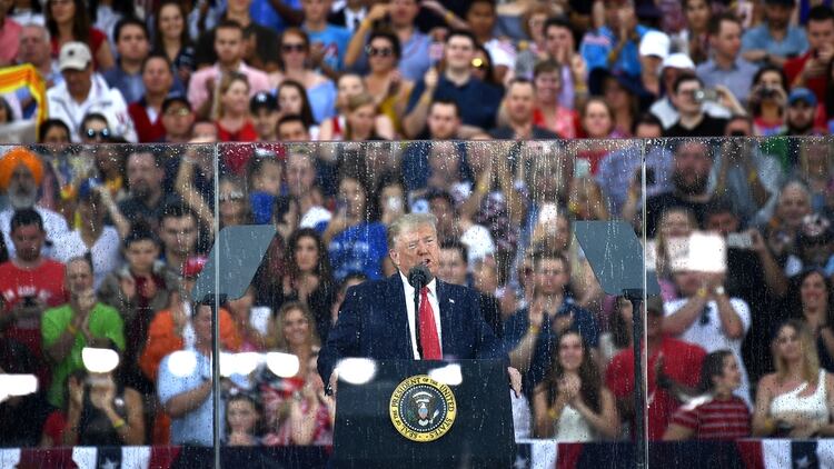 Donald Trump durante el acto por el Día de la Independencia (AFP)