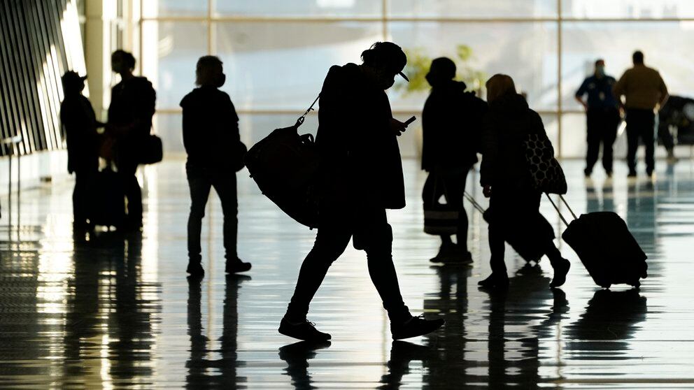 Poco a poco más países del mundo aceptan el ingreso de viajeros argentinos (AP Foto/Rick Bowmer, archivo)