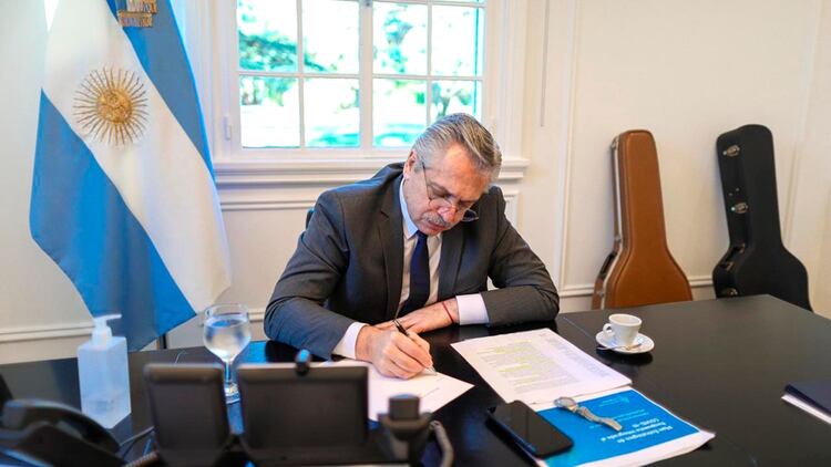 Alberto Fernández conversó con el Primer Ministro de Israel desde la Quinta de Olivos 