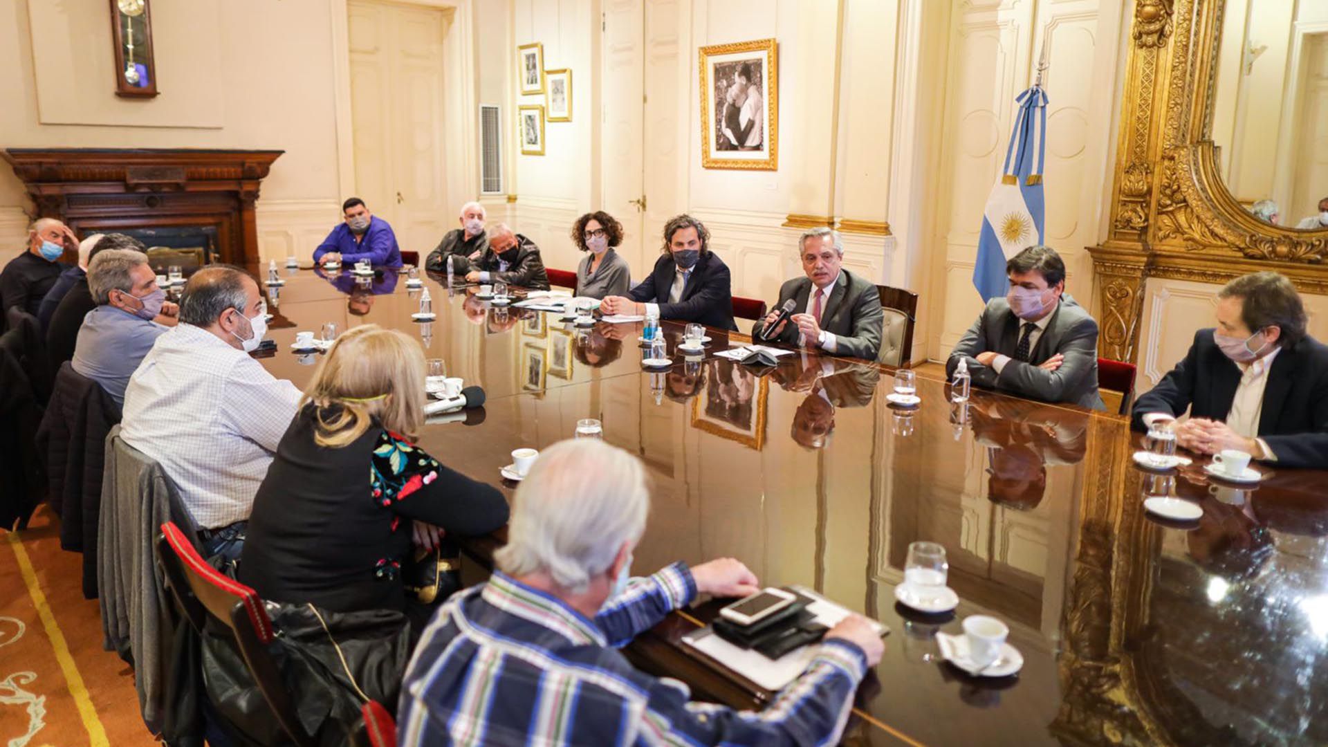 Alberto Fernández recibió a la CGT en Casa de Gobierno