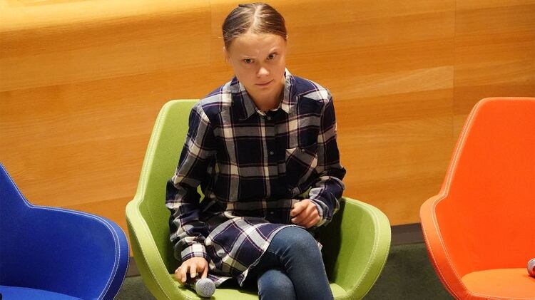 Greta Thunberg (REUTERS/Carlo Allegri) Greta Thunberg reconoció abiertamente su diagnóstico de Asperger, su focalización en los temas que le interesan y su vocabulario sofisticado la ayudan a potenciar su mensaje .
