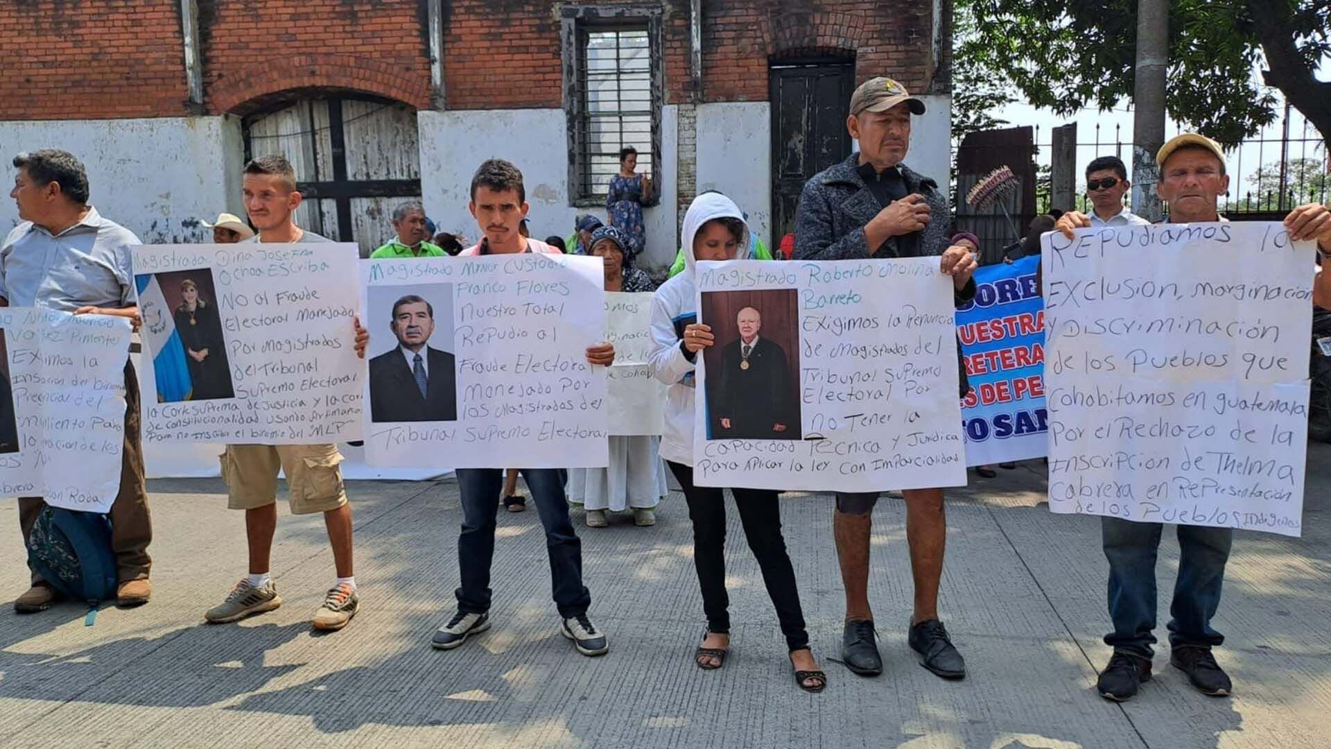 Protesta en Guatemala Exigen la renuncia de magistrados del TSE