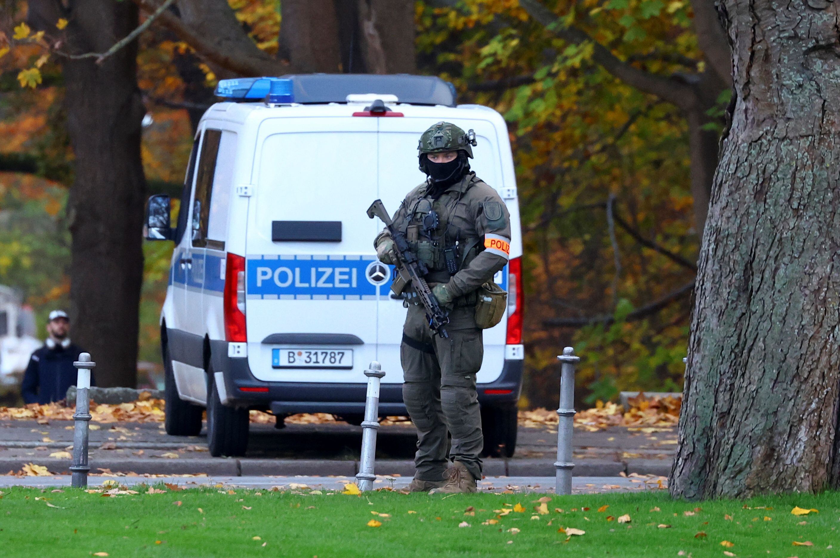 La Policía de Alemania allanó varias propiedades vinculadas al grupo terrorista Hamas y a la red propalestina Samidoun. (REUTERS/Fabrizio Bensch)