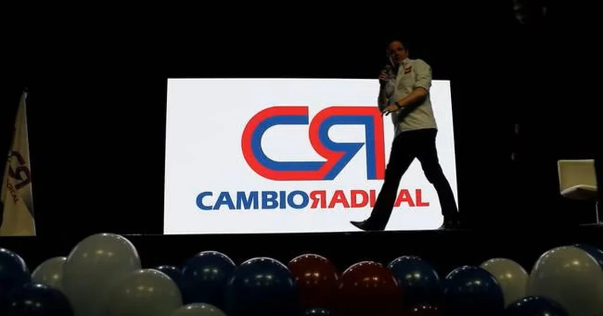 Cambio Radical responded to the allegations of Olmedo López that 380 billion {dollars} have been stolen and the unlawful searching of Claudia López and Angélica Lozano.