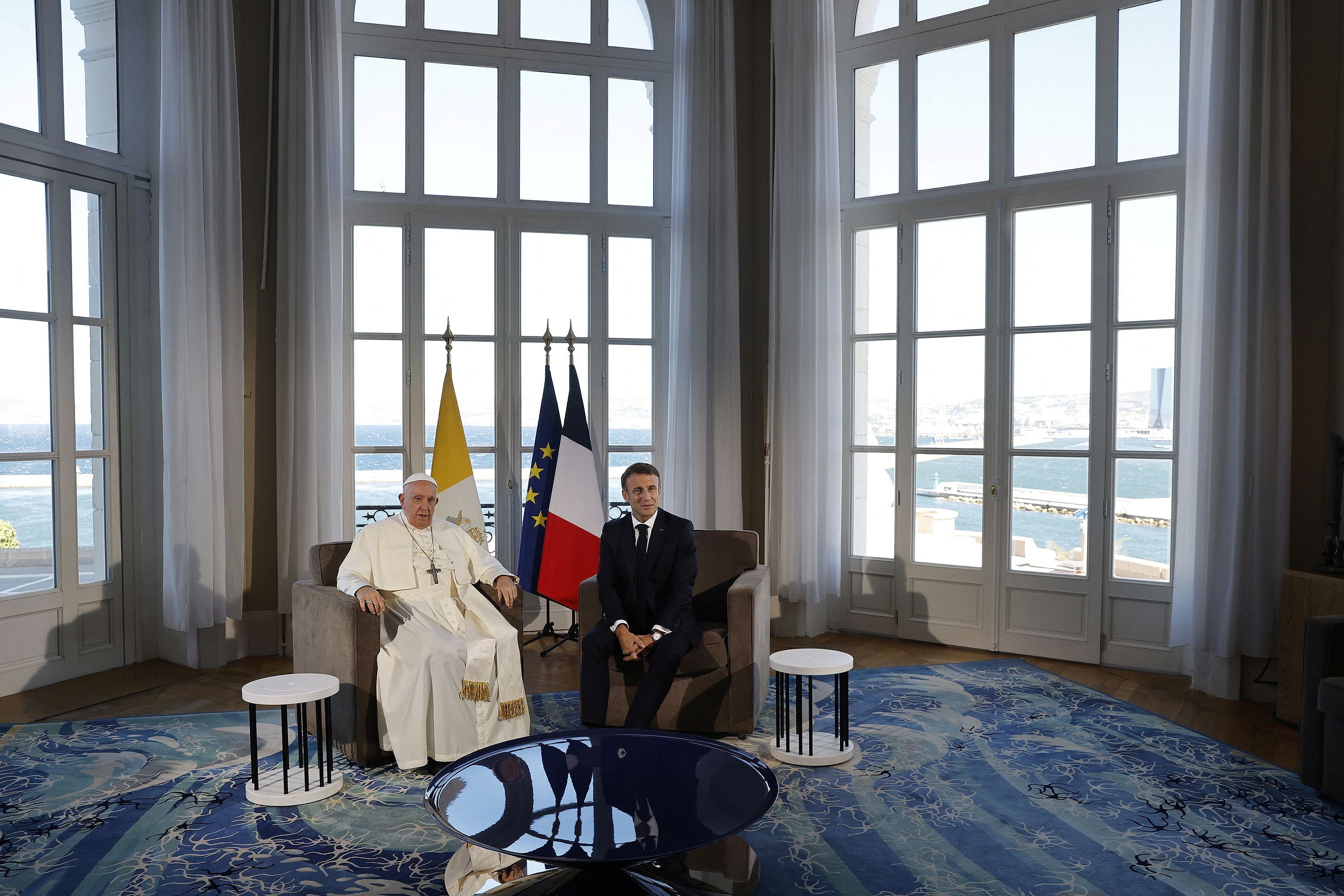El Papa y Macron en Marsella (Sebastien Nogier/Pool via REUTERS)