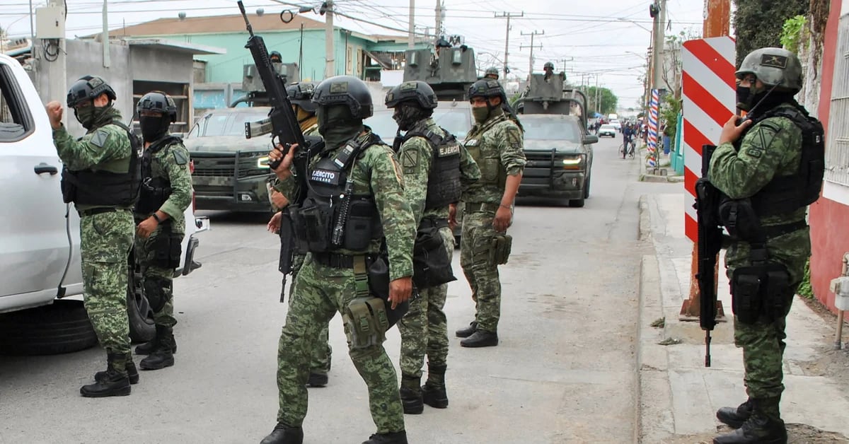 Sedena prosecuted four soldiers for shooting in the massacre of youths in Nuevo Laredo