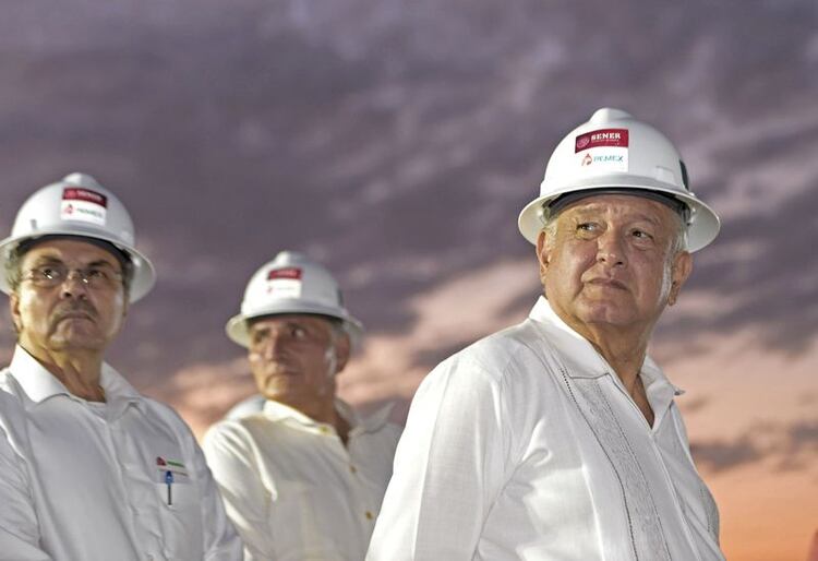 Imagen de archivo del presidente, Andrés Manuel López Obrador, en una visita durante la construcción de una refinería de Pemex en el puerto de Dos Bocas, en Paraíso, estado de Tabasco. (Foto: Presidencia de México/Distribuida vía REUTERS)