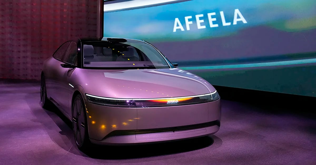 Auf der CES Las Vegas 2023 treffen zwei Welten in einem Auto aufeinander