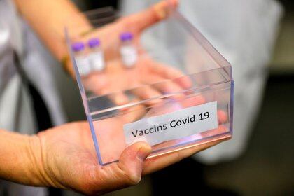 La eficacia de varias vacunas nuevas se aclarará a principios de 2021 (REUTERS)