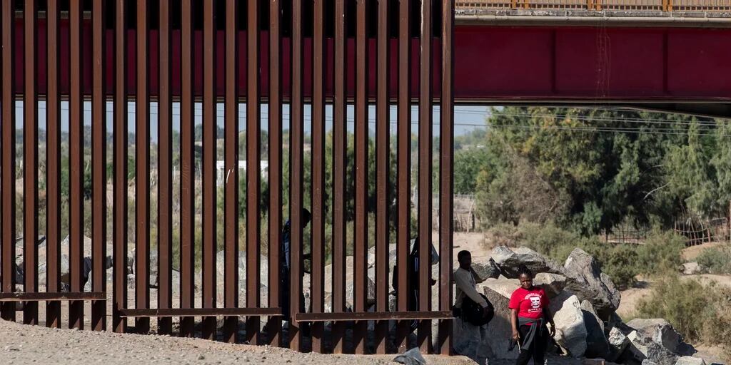 Los alguaciles de Arizona se unen para enfrentar crisis en la frontera con México