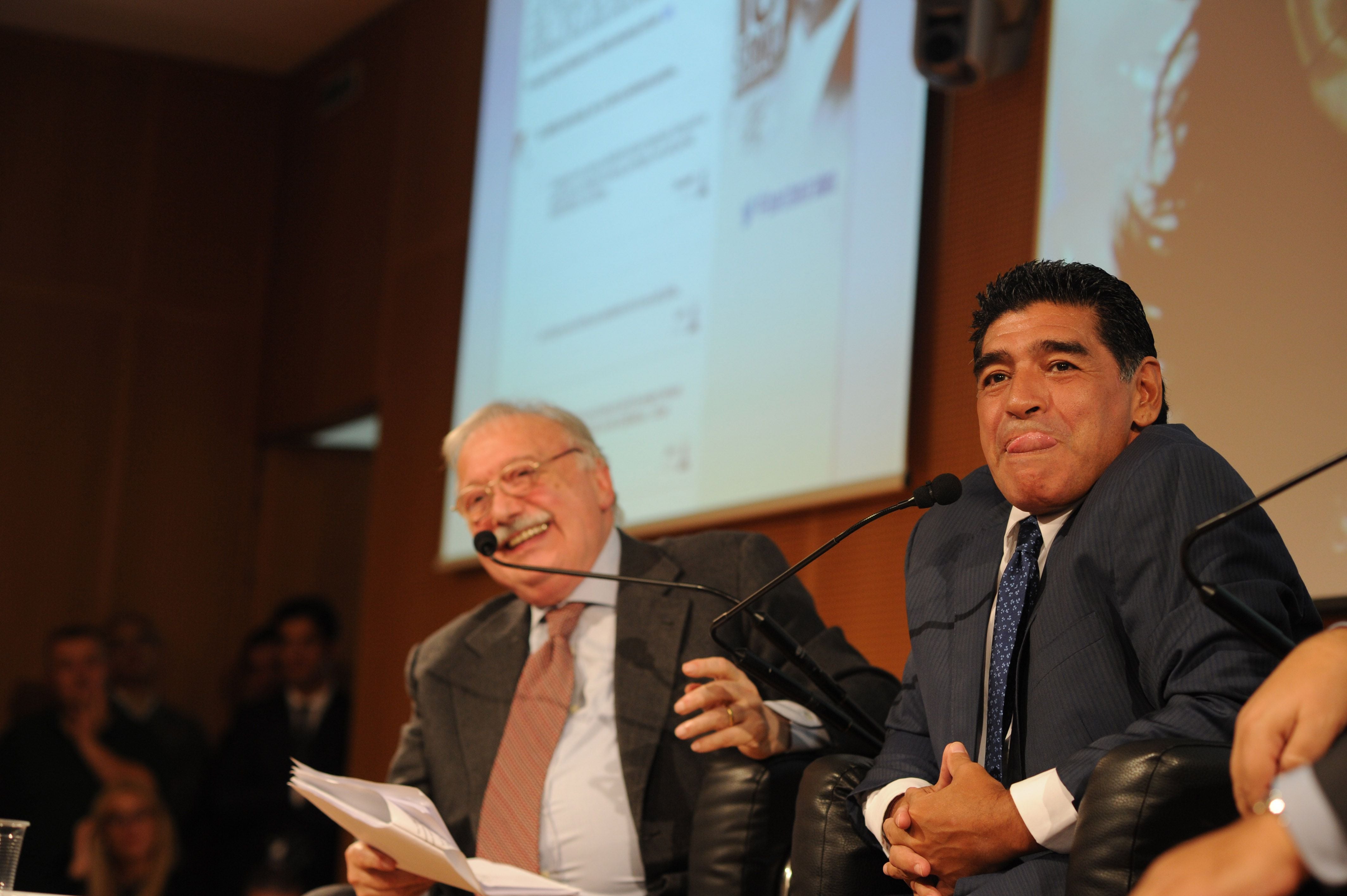 Gianni Miná y Diego Maradona