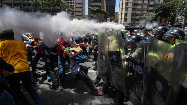 En 21 años, De Zayas ha sido el primero entre medio centenar relatores de la ONU especializados en distintas facetas de los derechos humanos en recibir la autorización de las autoridades para visitar Venezuela