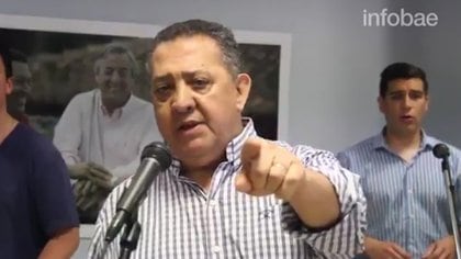 Luis D'Elía se sumó a De Vido y lanzó acusaciones contra miembros del Gobierno