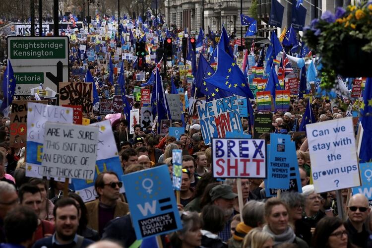 Una masiva marcha en rechazo de la salida del Reino Unido de la Unión Europea (Reuters)