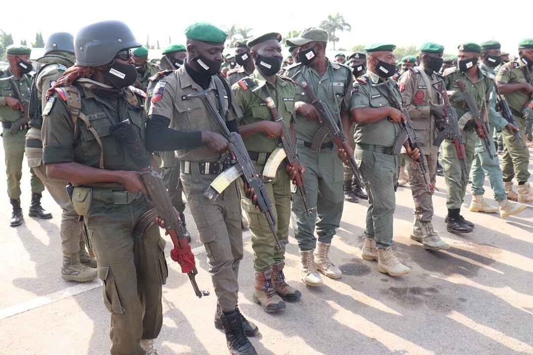 Las fuerzas de seguridad nigerianas enfrentan a diario amenazas como el terrorismo y las bandas criminales (POLITICA AFRICA NIGERIA / POLICÍA DE NIGERIA)
