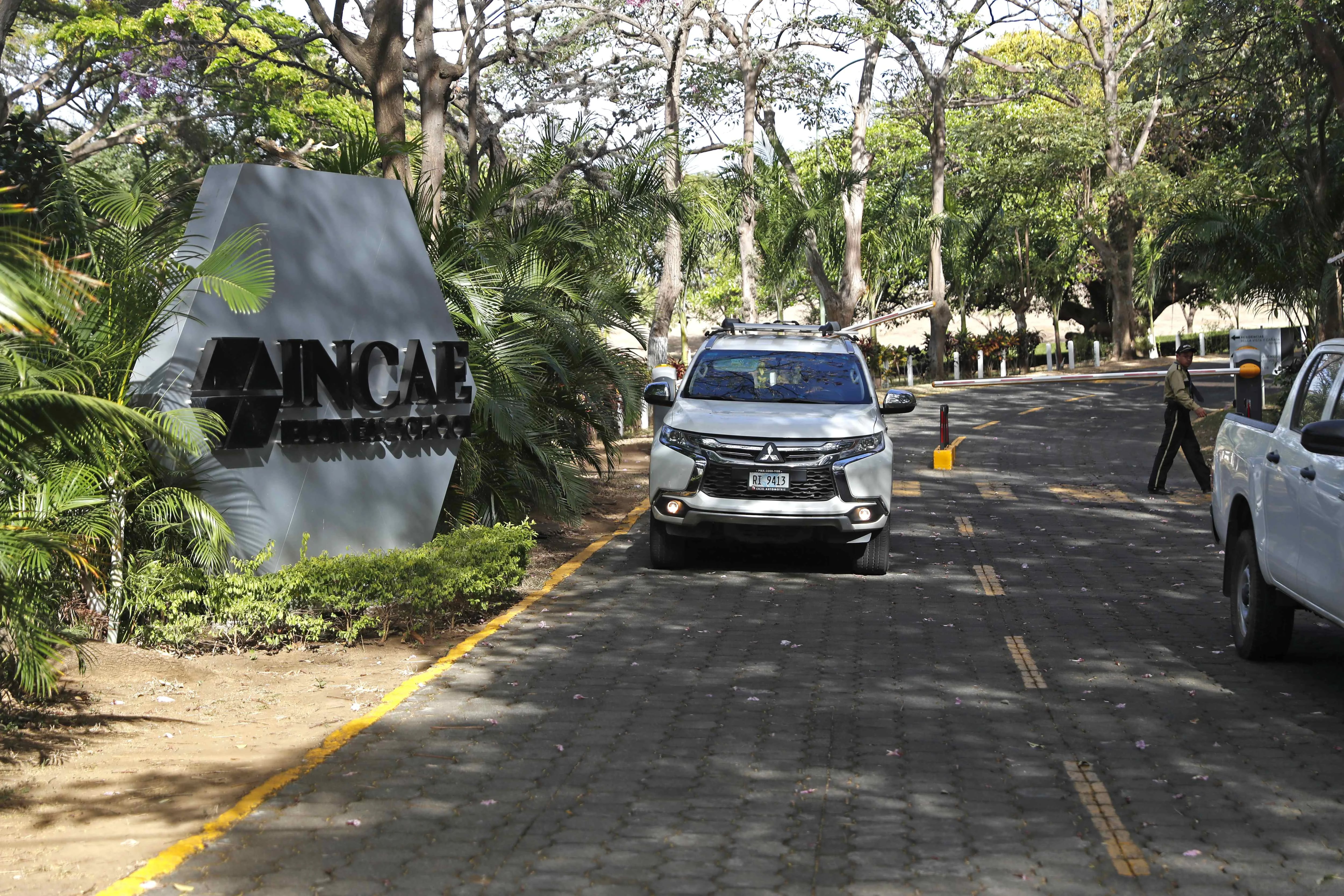 Fotografiá de archivo de la fachada del Instituto Centroamericano de Administración de Empresas (INCAE), en Managua (Nicaragua).  EFE/ Jorge Torres

