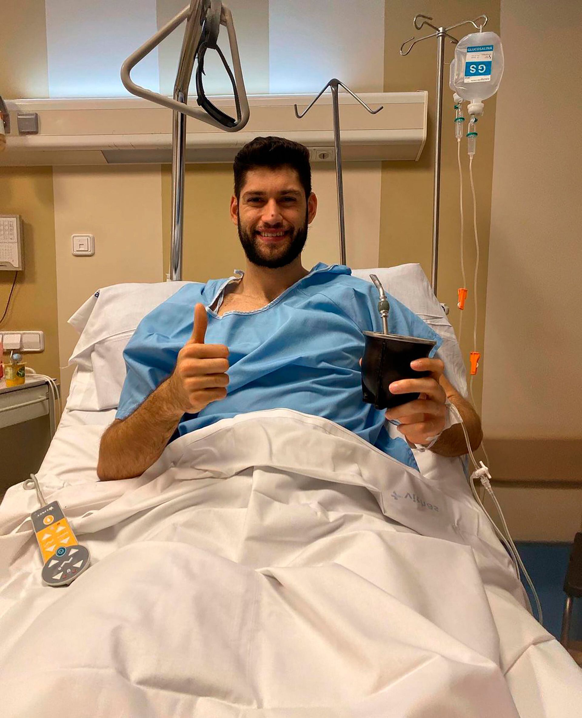 Patricio Garino luego de la operación de su rodilla derecha (Crédito: @patogarino)
