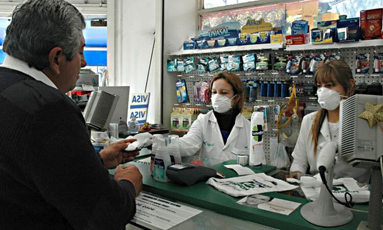 La Confederación Farmacéutica Argentina (COFA) se puso a disposición del Gobierno para colaborar en el proceso de inoculación (NA)