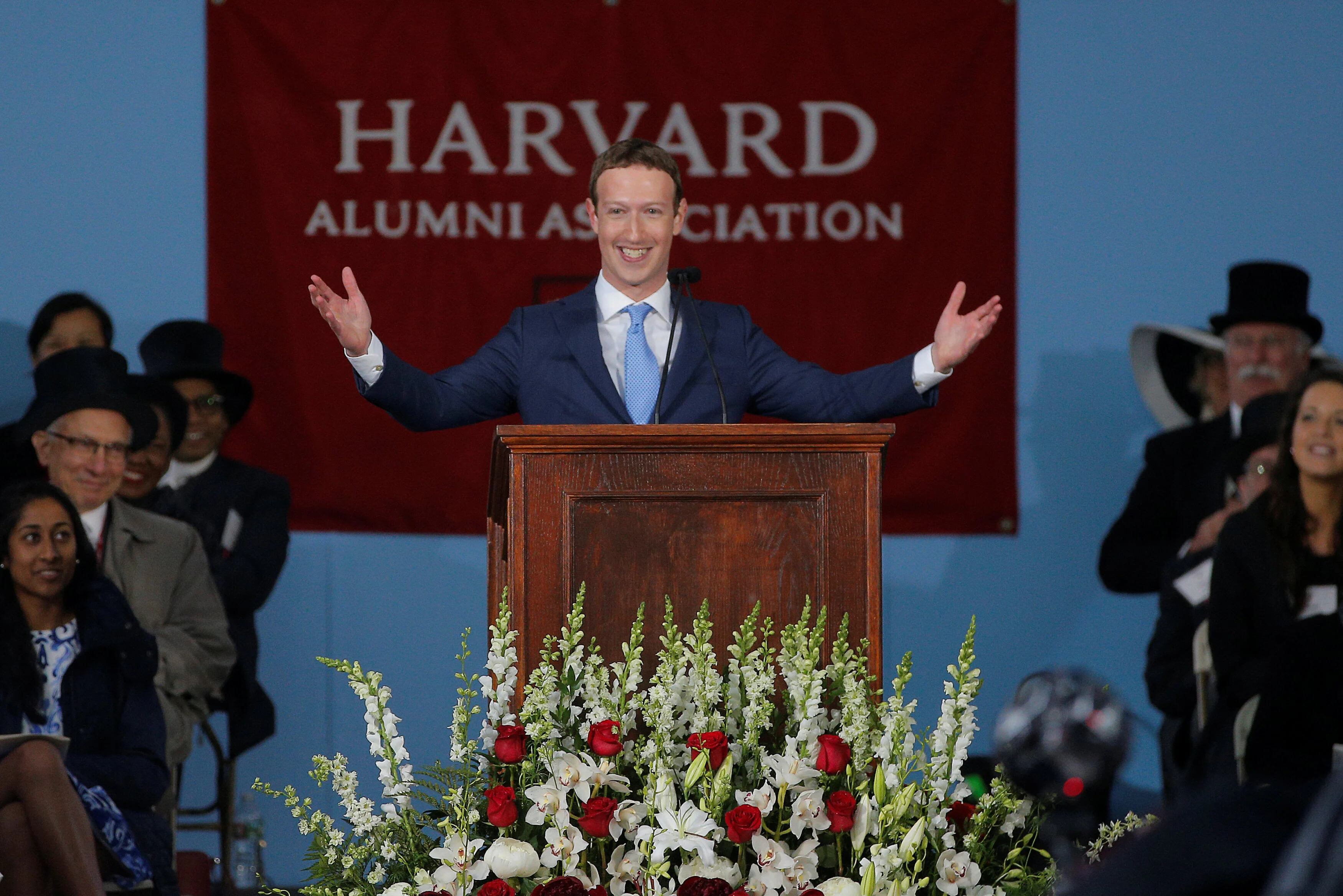 Mark Zuckerberg durante su discurso en Harvard este jueves