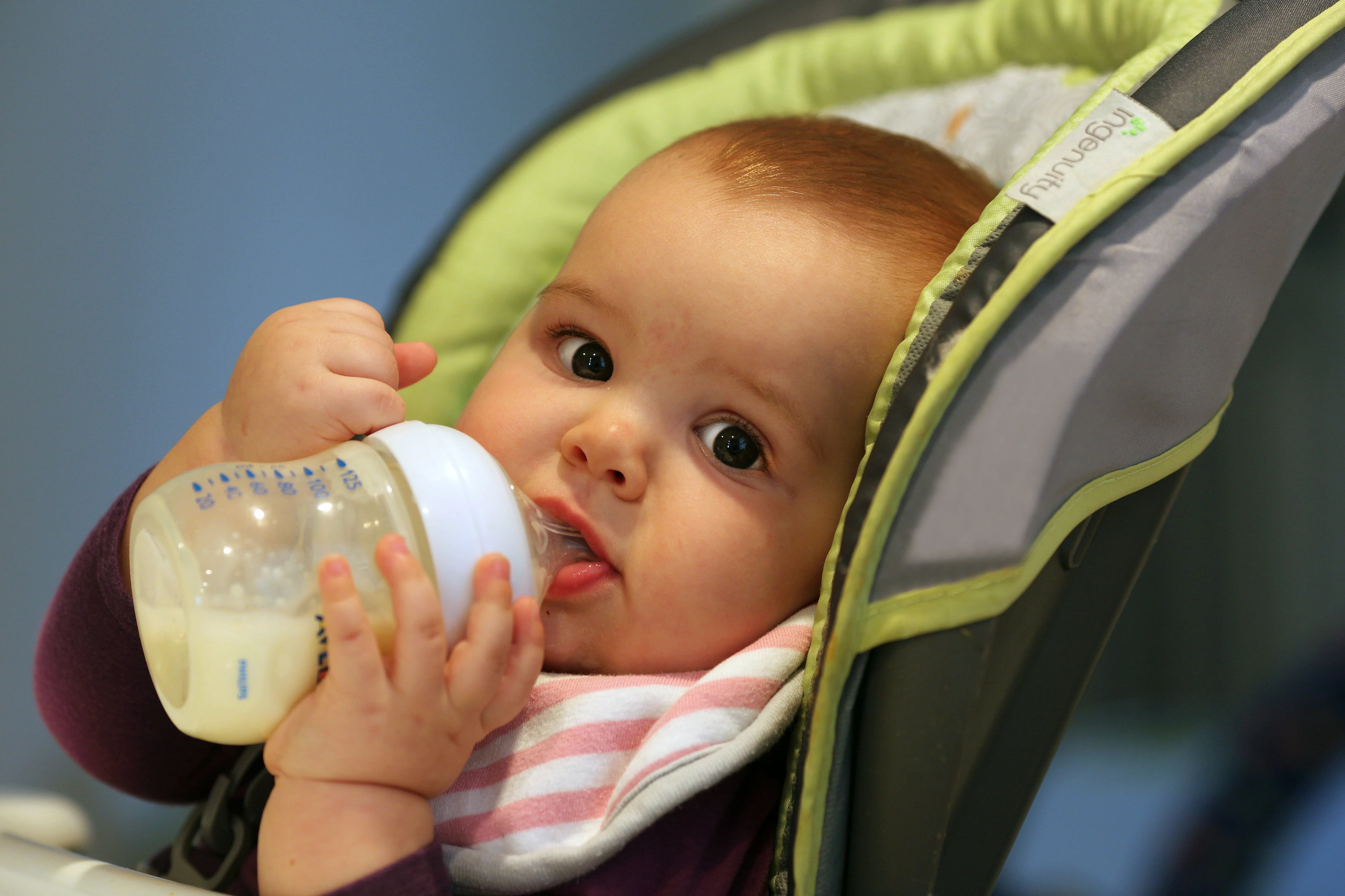 Algunos bebés pueden tener dificultades en el desarrollo de habilidades sociales y emocionales (Getty Images)