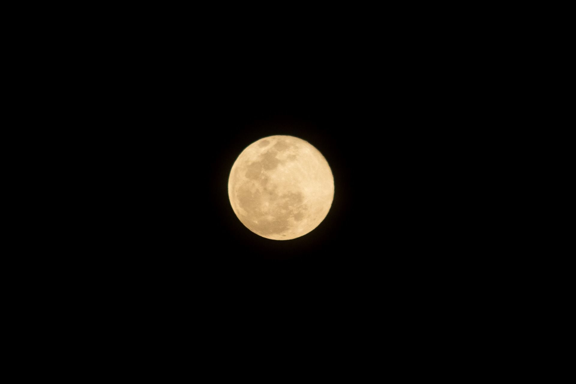 La también llamada luna de cosecha ocurrirá el próximo viernes 29 de septiembre (FOTO: GALO CAÑAS/CUARTOSCURO.COM)