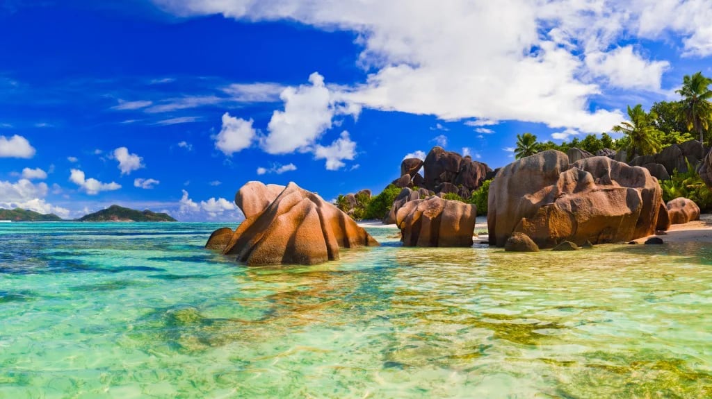 La playa de Anse Source d’Argent es una de las más magníficas del las Seychelles (Shutterstock)