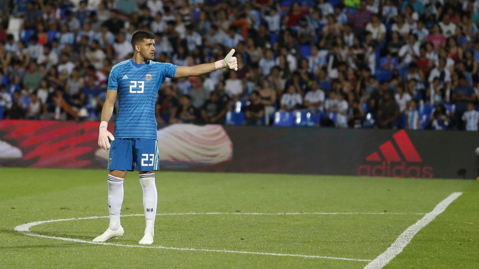 Gerónimo Rulli parece haberse afirmado como el tercer arquero de la selección argentina (AFA)