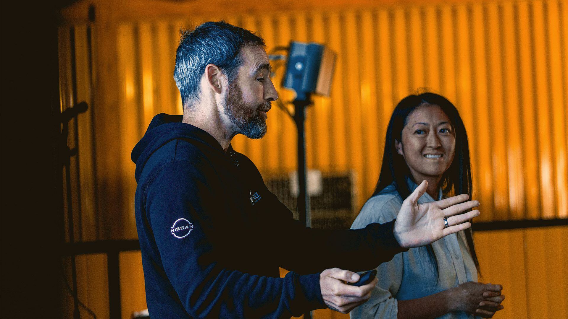 Chris y Julie Ramsey llevan siete meses compartiendo la vida y la conducción del Nissan Ariya para unir los polos únicamente a batería