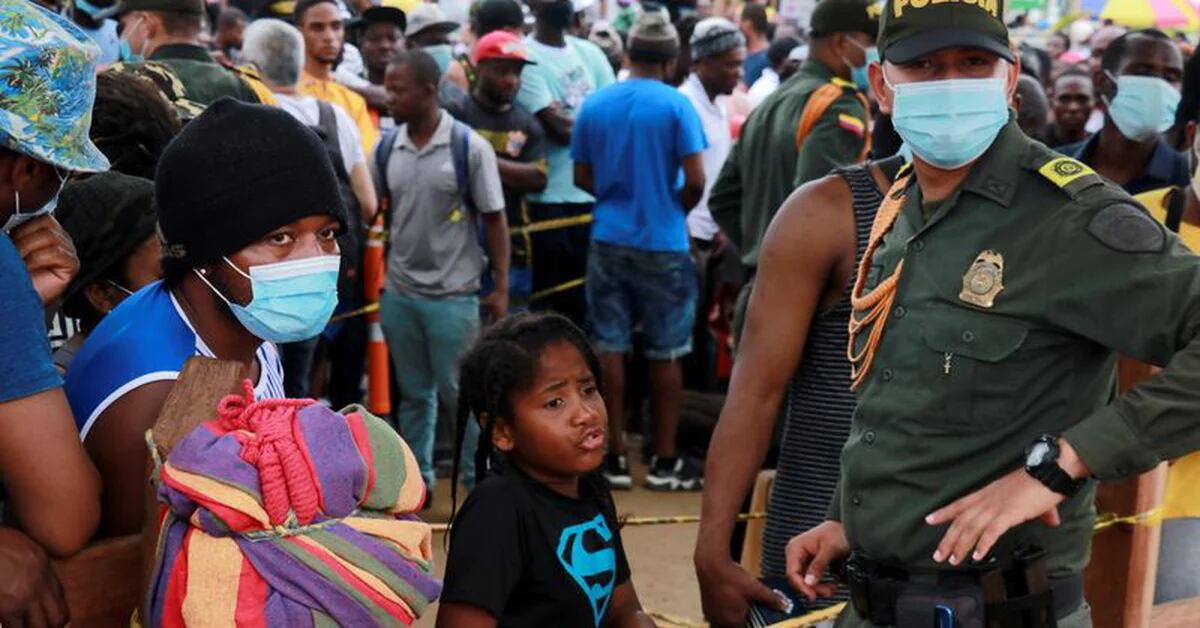 Se agrava la crisis migratoria: 19.000 extranjeros están en Necoclí.  atrapó