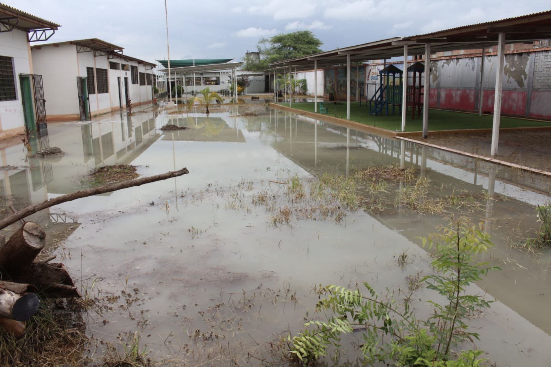 Tumbes sigue afectado por las lluvias.