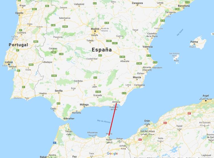 El buque en el que viajaban los menores salía de Melilla -ciudad autónoma española ubicada al norte de África- con dirección a Almería (sur de Europa) (Foto: Google Maps)
