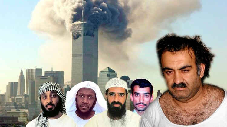 Khalid Shaikh Mohammed (primero de la derecha) es considerado el cerebro del atentado del 11 de septiembre de 2001. Irá a juicio junto cuatro cómplices (de izquierda a derecha): Ramzi bin al Shibh, Mustafa al Hawsawi, Walid bin Attash y Ammar al Baluchi