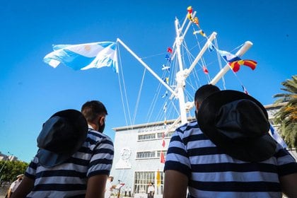  La Escuela Nacional de Nutica forma al personal superior de la Marina Mercante Argentina 