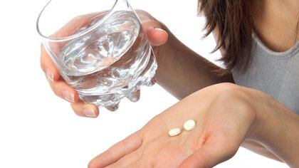 No es recomendable tomar analgésicos antes de vacunarse - Shutterstock 162