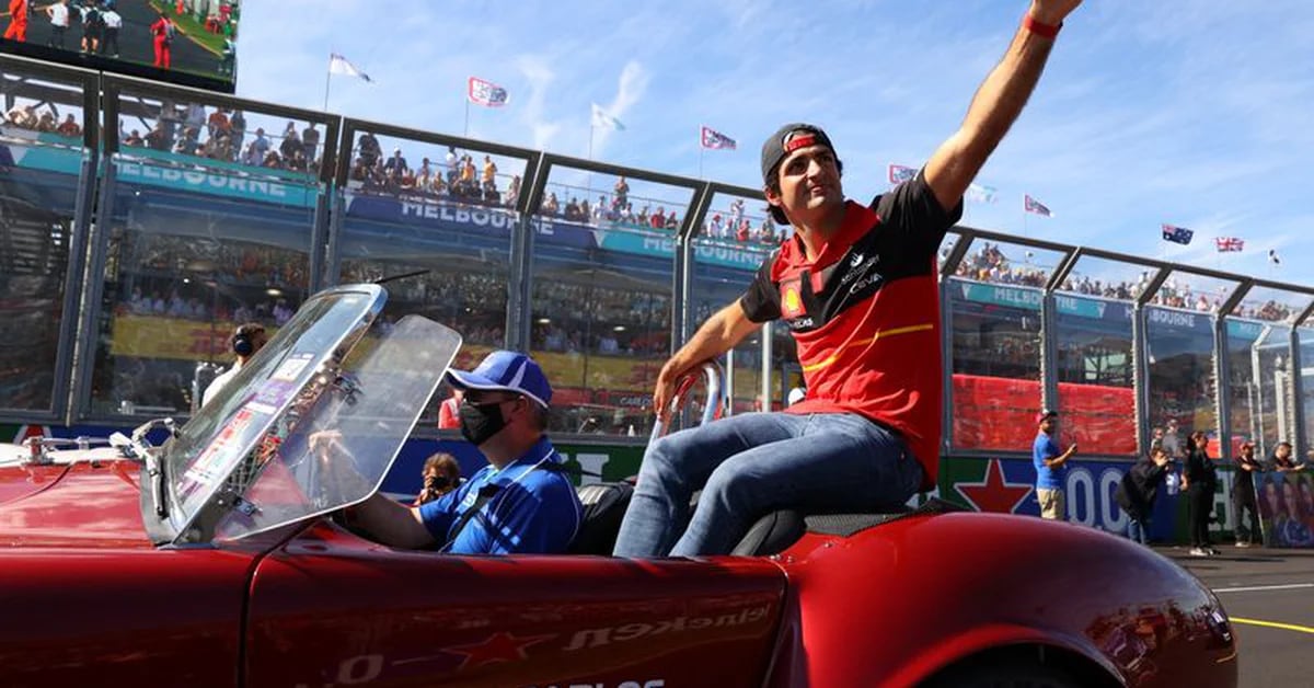 Formula 1: la Ferrari annuncia il rinnovo del contratto di Carlos Sainz Jr