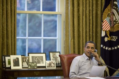 Obama le encontraba un gran costado positivo al trabajo de presidente a pesar de la gran carga que implicaba: “No dejaba espacio para el aburrimiento o la parálisis existencial", escribió. (Everett/Shutterstock)
