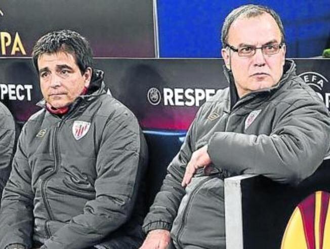 Atlas buscó revivir la época de BIelsa en Atlas fichando a Vivas, uno de sus manos derechas en los banquillos (Foto: Archivo)