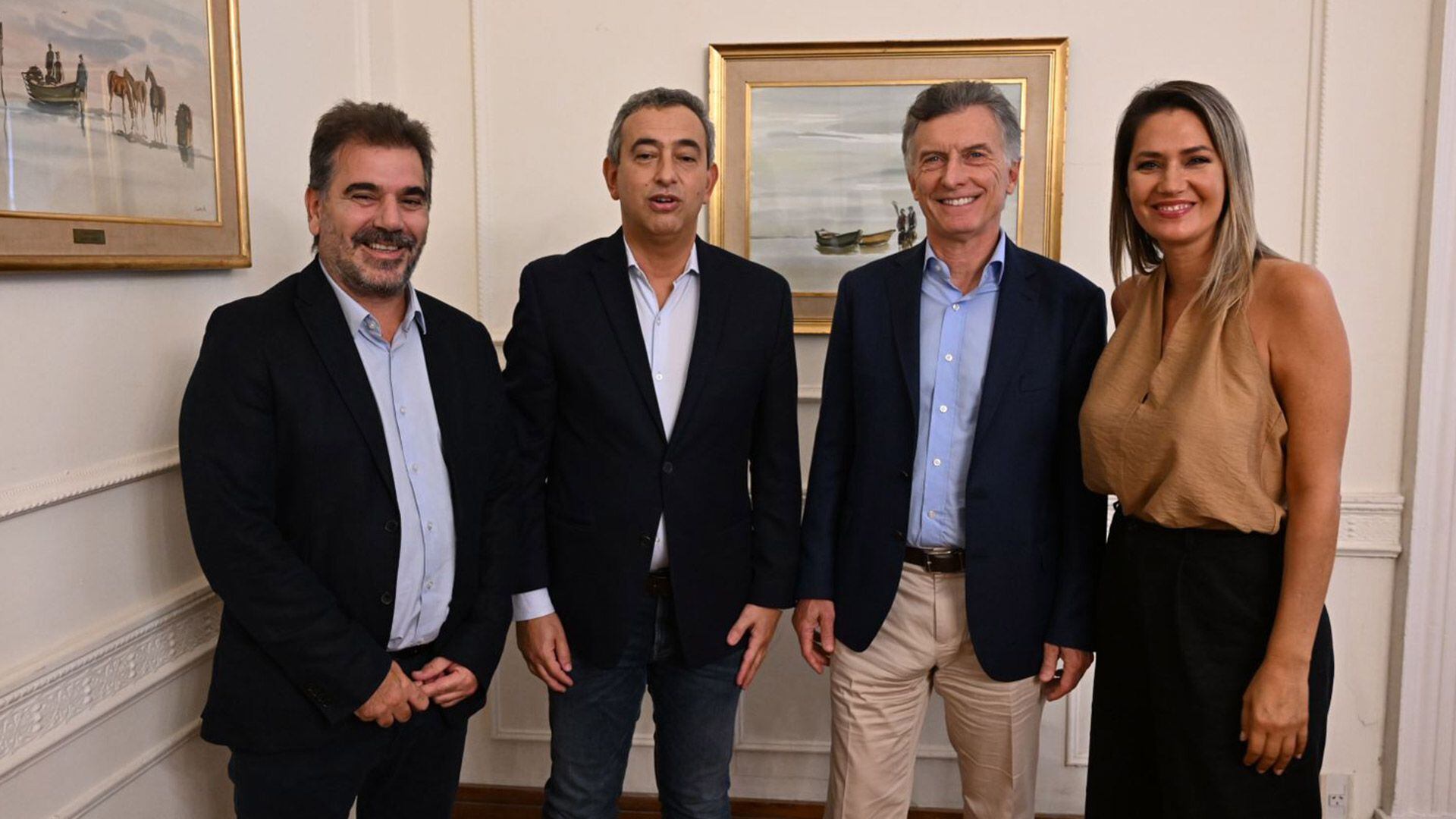 Cristian Ritondo, Pablo Javkin, Mauricio Macri y Carolina Losada, en el encuentro que tuvieron en la municipalidad rosarina