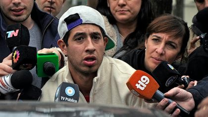 El hermano de Carlos Tevez habló con la prensa durante el secuestro de su padre (Adrián Escandar)