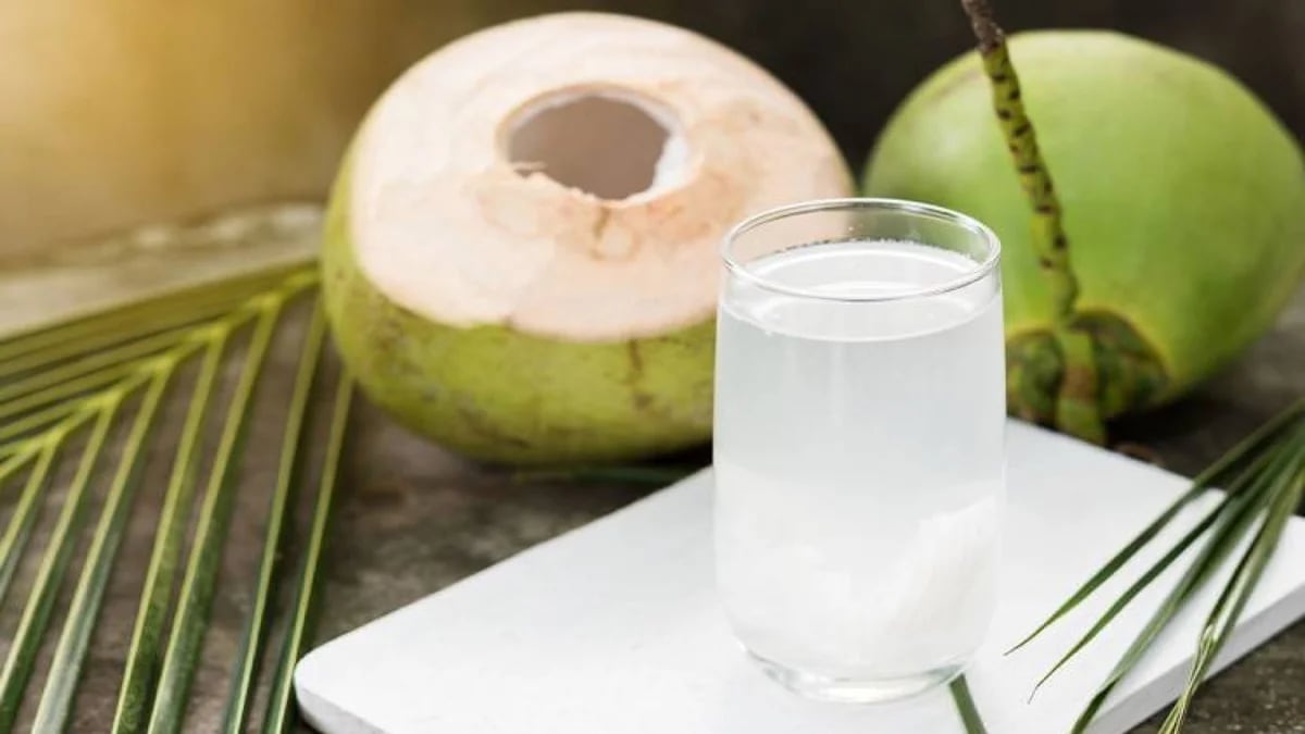 Cuáles son los beneficios del agua de coco para la salud