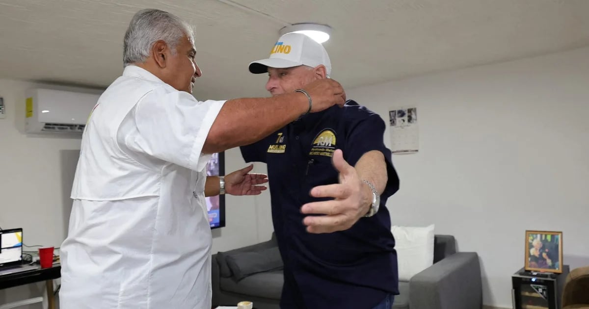 Daniel Ortega festeggia la vittoria di Molino a Panama e si prepara a ricevere i suoi servigi