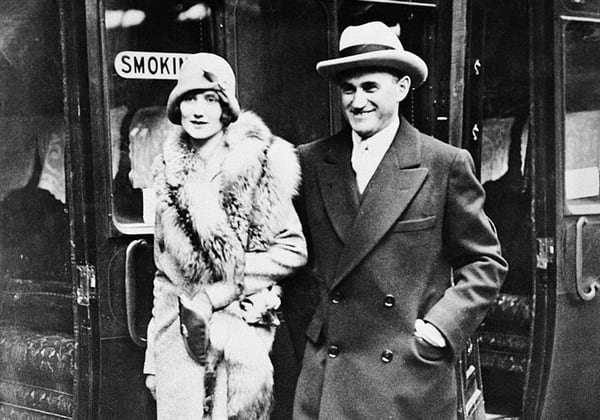 Junto a su segunda esposa, Frances Howard, en 1928