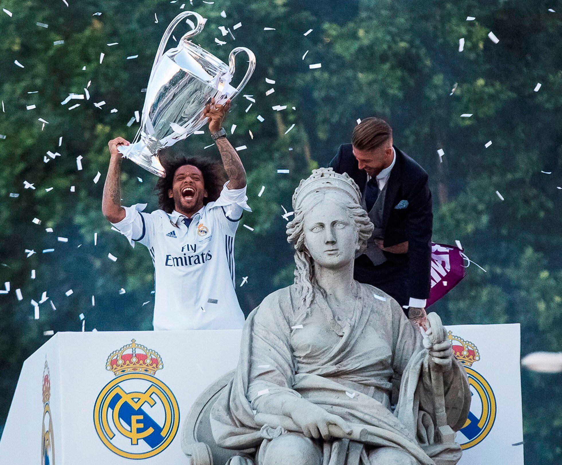 Marcelo hizo historia con el Real Madrid al conquistar tres Champions consecutivas (Efe)