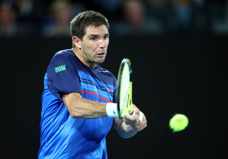 Federico Delbonis intentará ganarle por primera vez en su historia a Nadal (REUTERS/Kai Pfaffenbach)