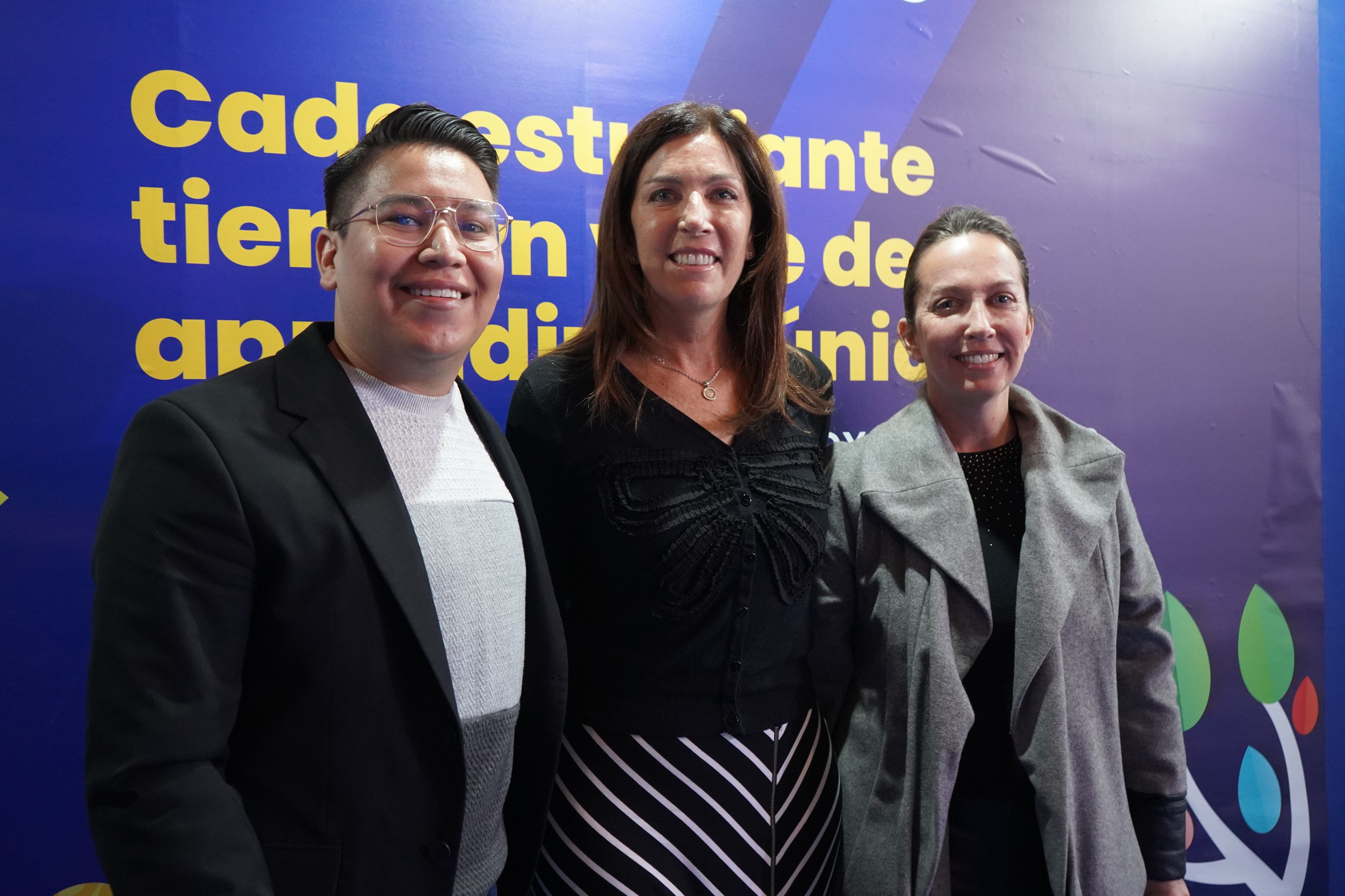Cecilia Hancevic (Fundaciones Grupo Petersen), Alexis Sánchez (Fund. FEMSA) y Sara Argañaraz (Ticmas)