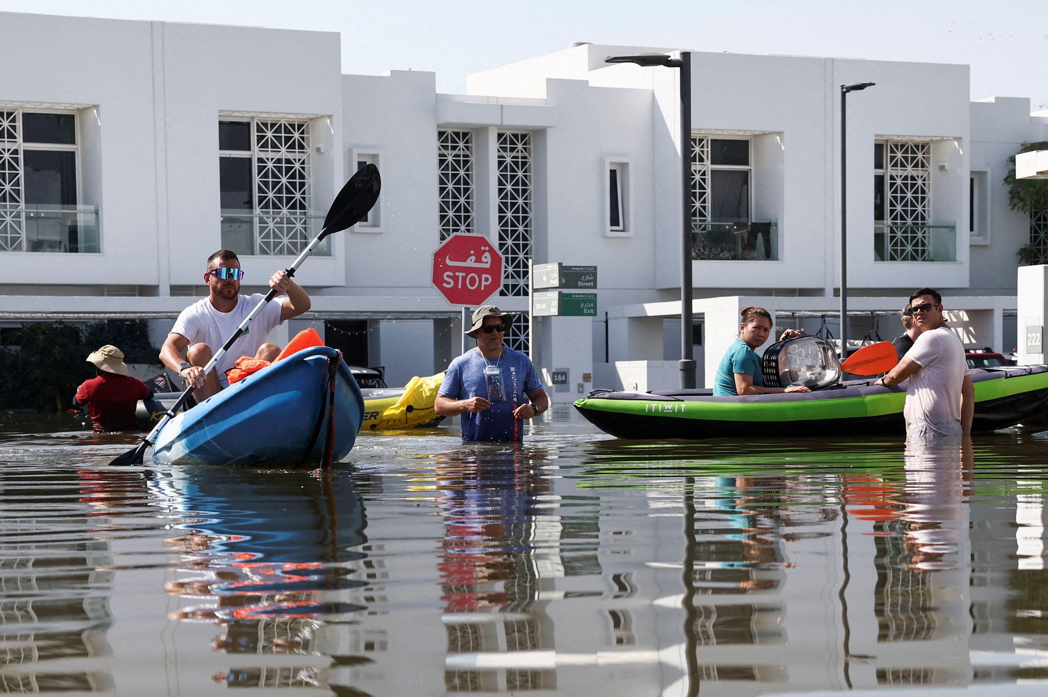 A pesar de las afectaciones, Dubái declaró que estas lluvia eran de "bondad". REUTERS/Amr Alfiky TPX IMAGES OF THE DAY