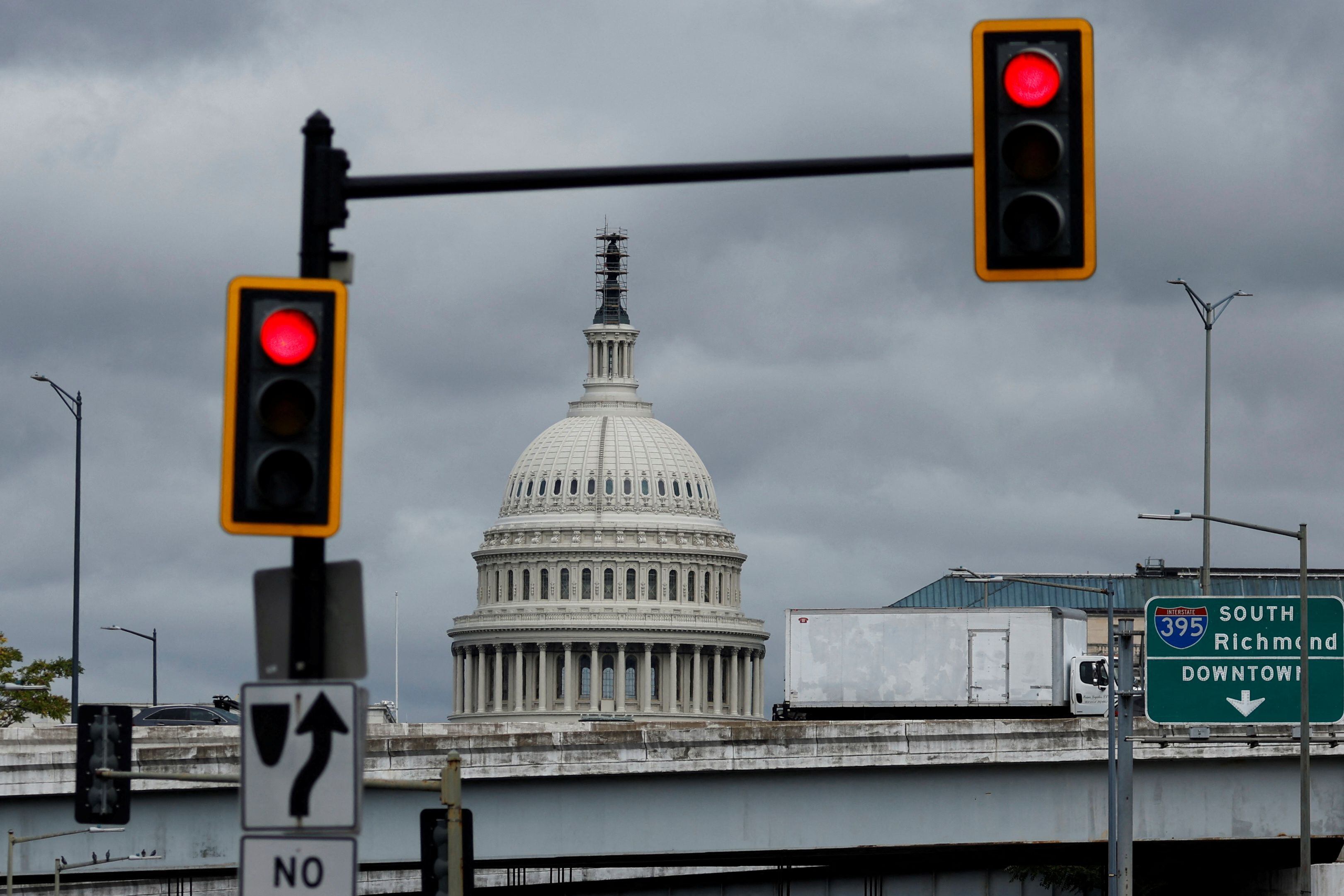El gobierno federal podría sufrir un nuevo cierre ante la falta de acuerdo en el Congreso (Reuters)