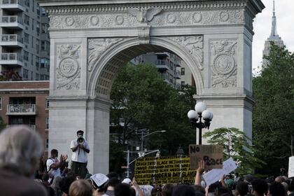 Uno de los puntos de concentración en Nueva York tuvo lugar en el Washington Square Park (REUTERS/Jeenah Moon)