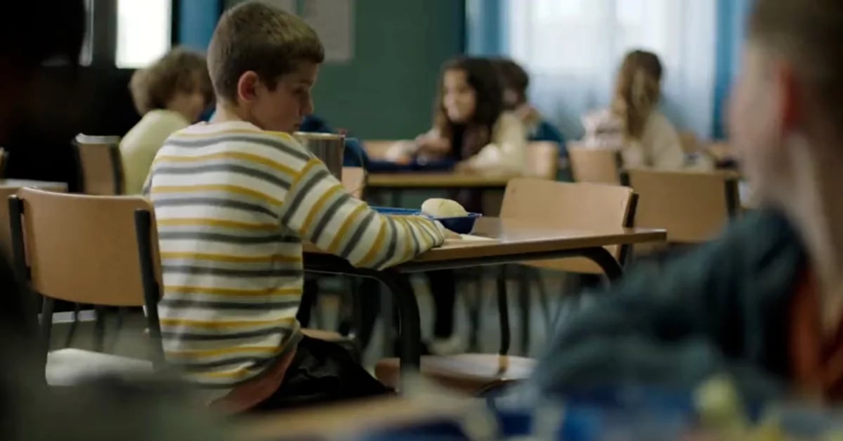 Emotional video to stop Atletico de Madrid school bullying