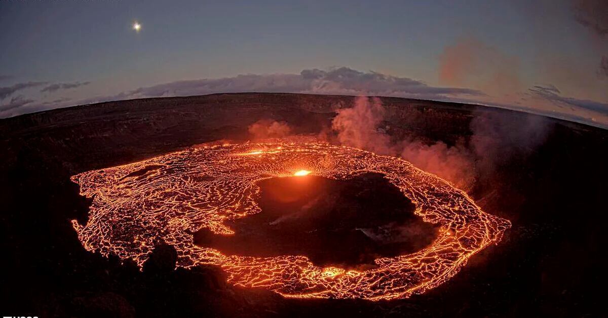 Kilauea volcano erupted again in Hawaii